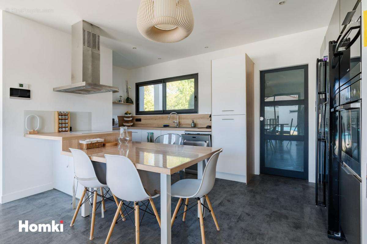 Maison à LAMASQUERE