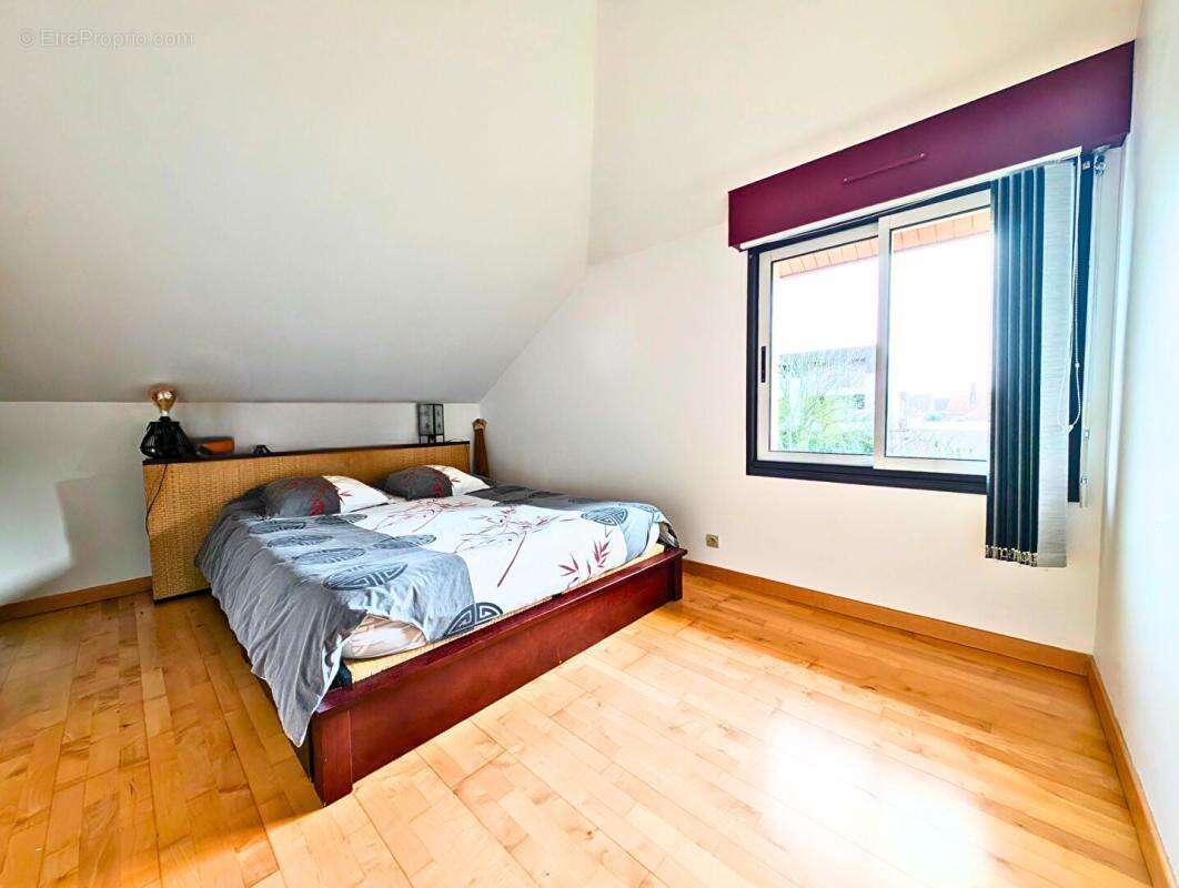 Maison à SAINTE-LUCE-SUR-LOIRE