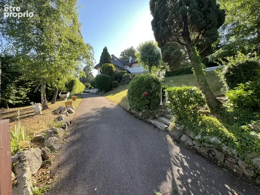 Maison 7 pièces 137 m² à vendre à Saint-Priest-En-Jarez (42270) - photo 8