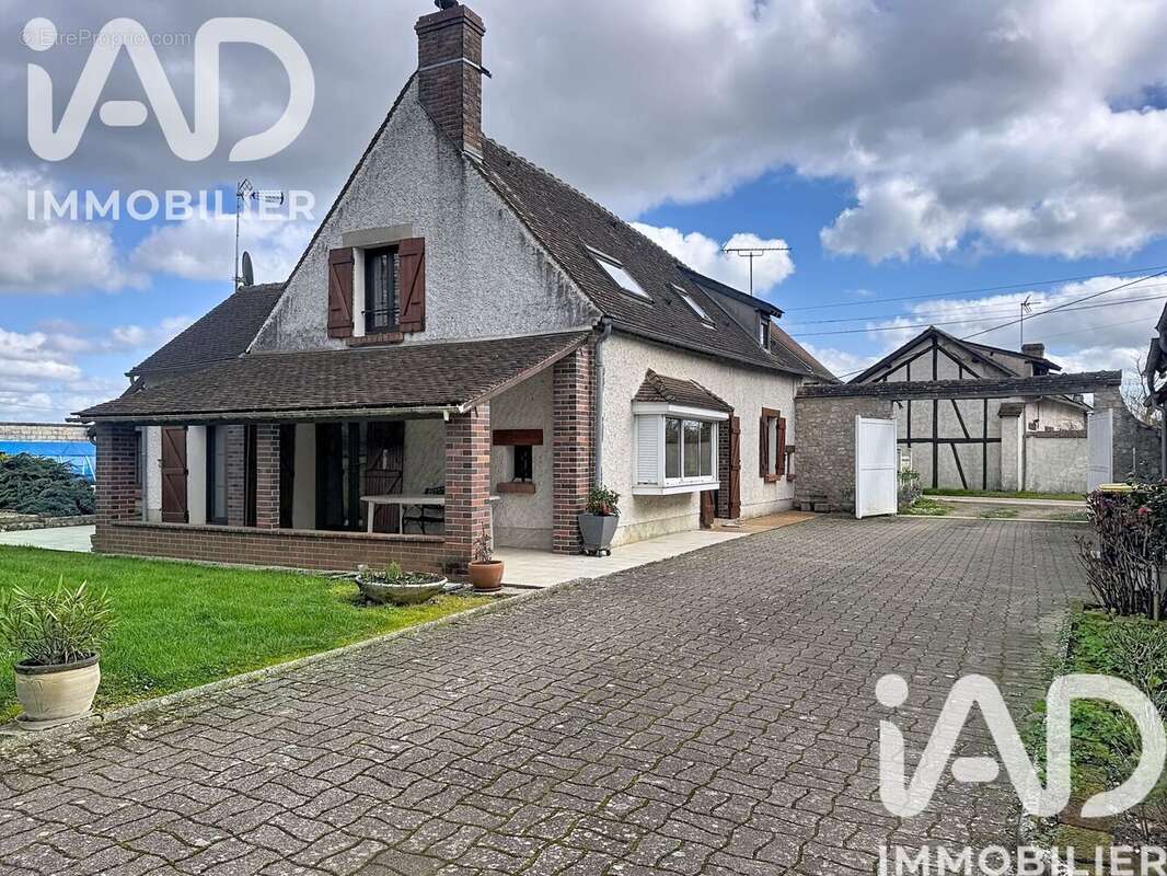 Photo 2 - Maison à SAINT-GERMAIN-DES-PRES