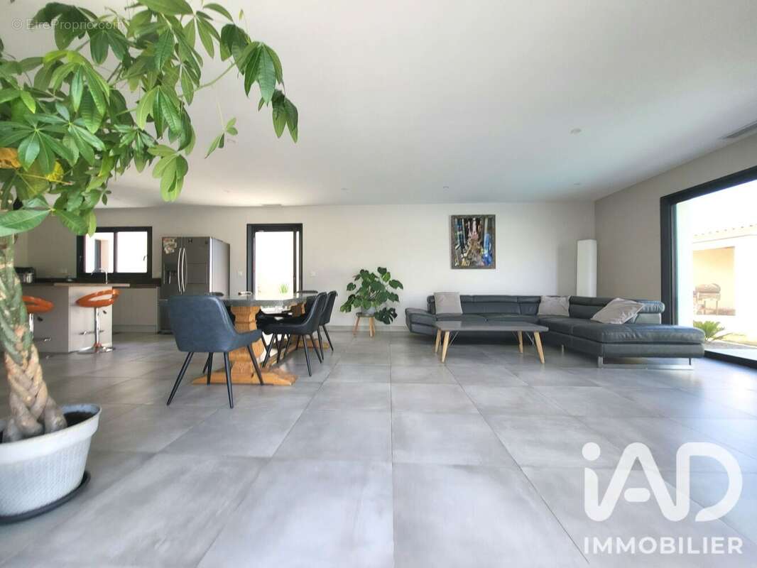 Maison 133 m² à Cruscades  - photo 4