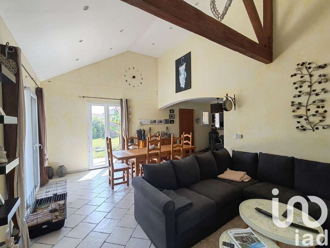 Photo 6 - Maison à NEUILLY-LE-REAL