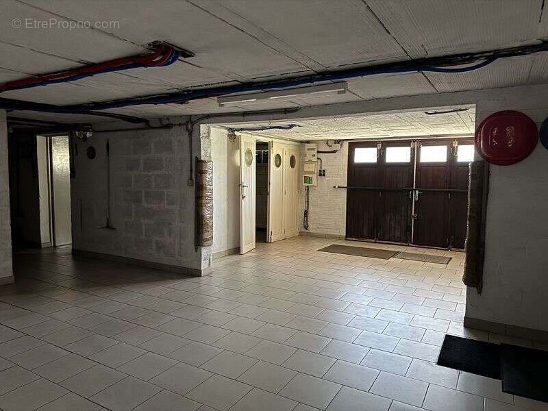 Maison à PARON