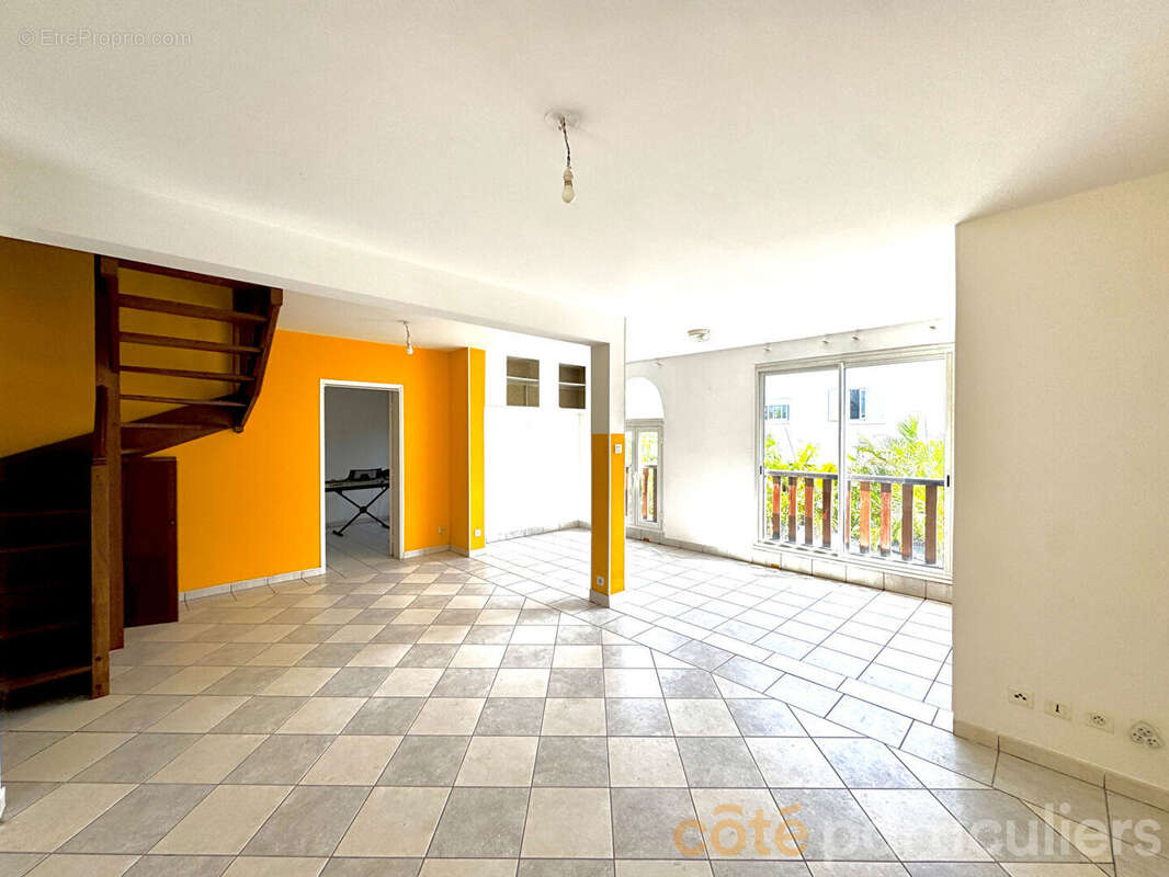 Appartement à L'ETANG-SALE