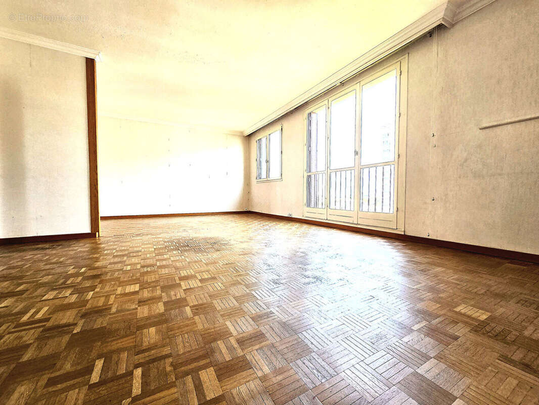 Appartement à CHATILLON