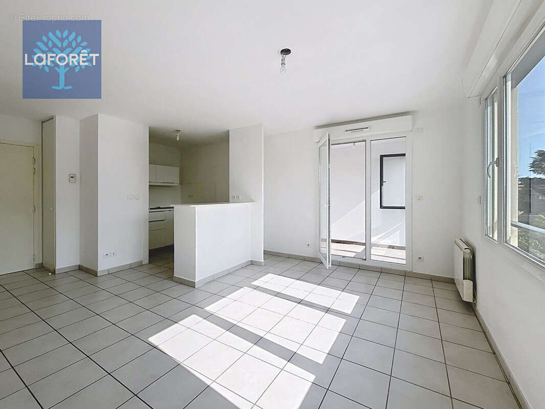 Appartement à TASSIN-LA-DEMI-LUNE