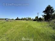 Vous serez séduits par ce terrain à bâtir de 438 m² - Terrain à SISSONNE