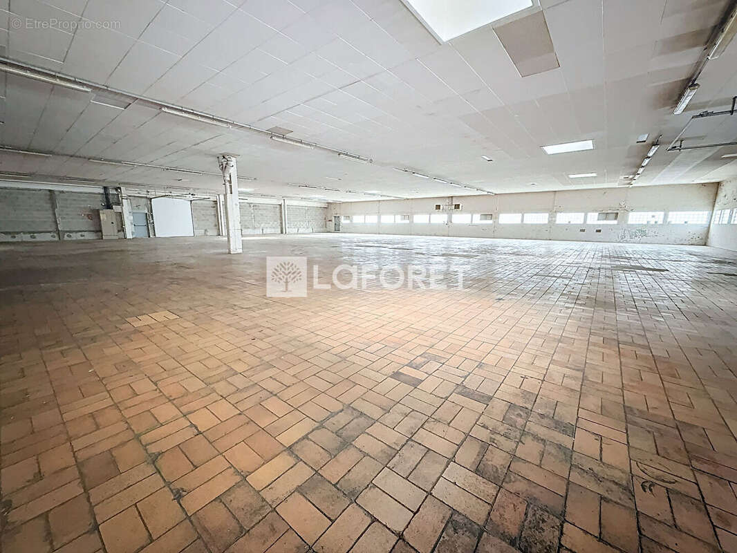 Commerce à CHALONS-EN-CHAMPAGNE