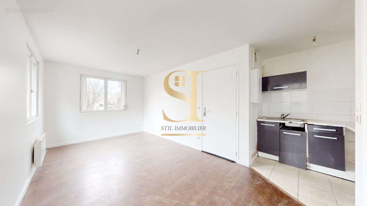 Appartement à CORBEIL-ESSONNES