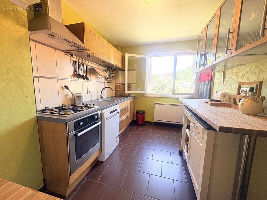 Appartement 82 m² à Royat  - photo 3