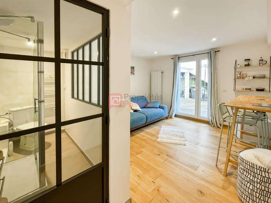 Appartement à USTARITZ
