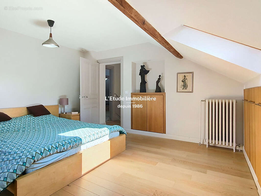 Maison à SATHONAY-CAMP