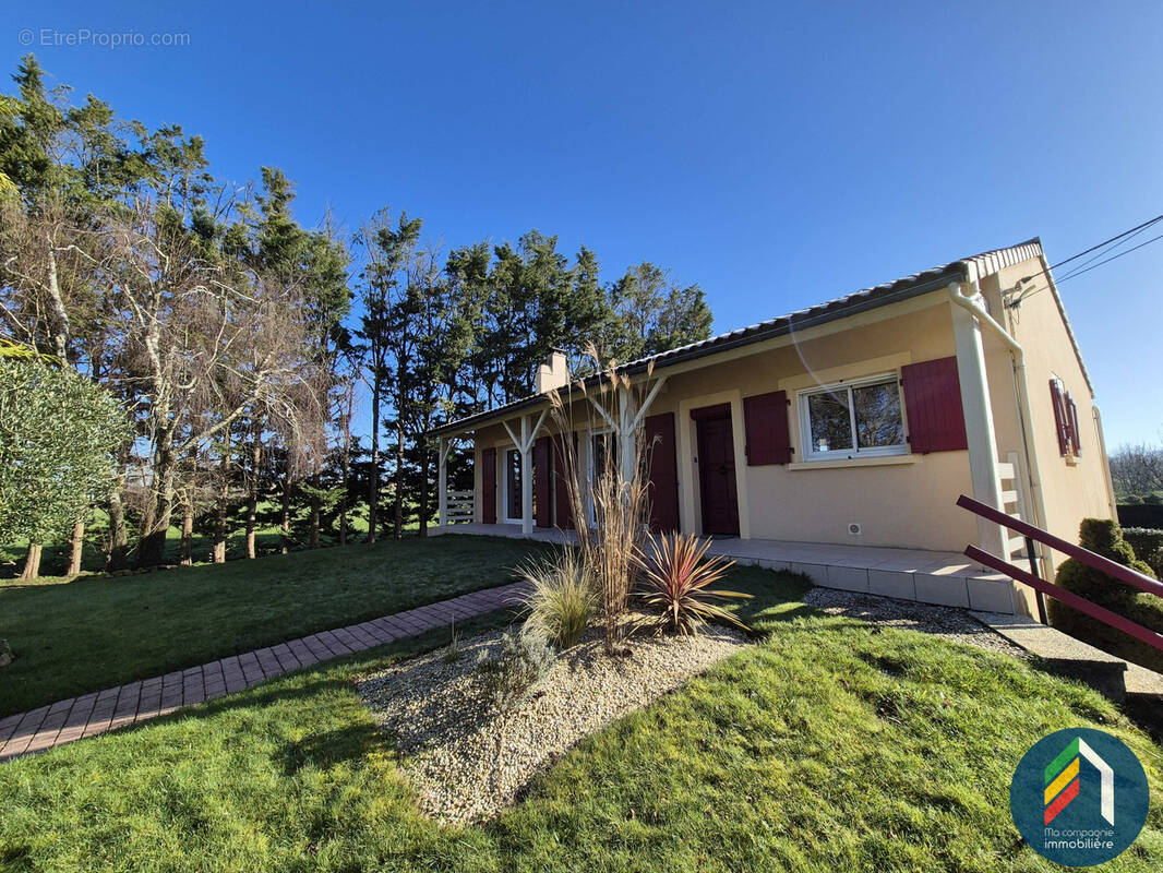 Maison à LA MEILLERAIE-TILLAY