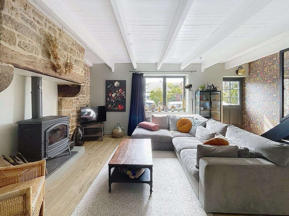 Maison à JULLOUVILLE