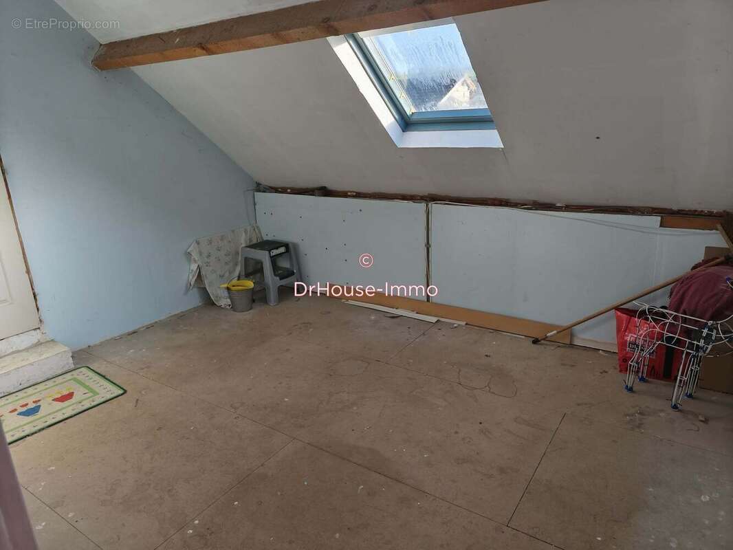 Maison 68 m² à Baugy  - photo 24