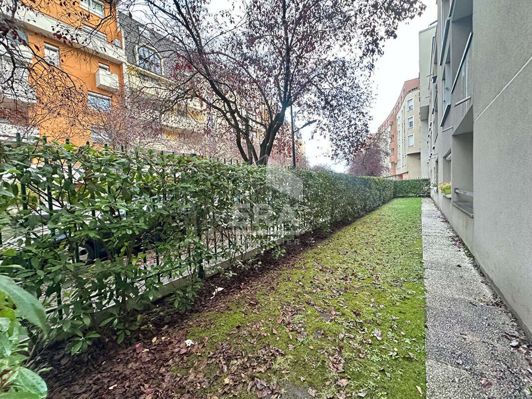 Appartement à SARTROUVILLE
