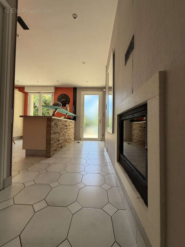 Maison familiale avec piscine   Péronnas - photo 10