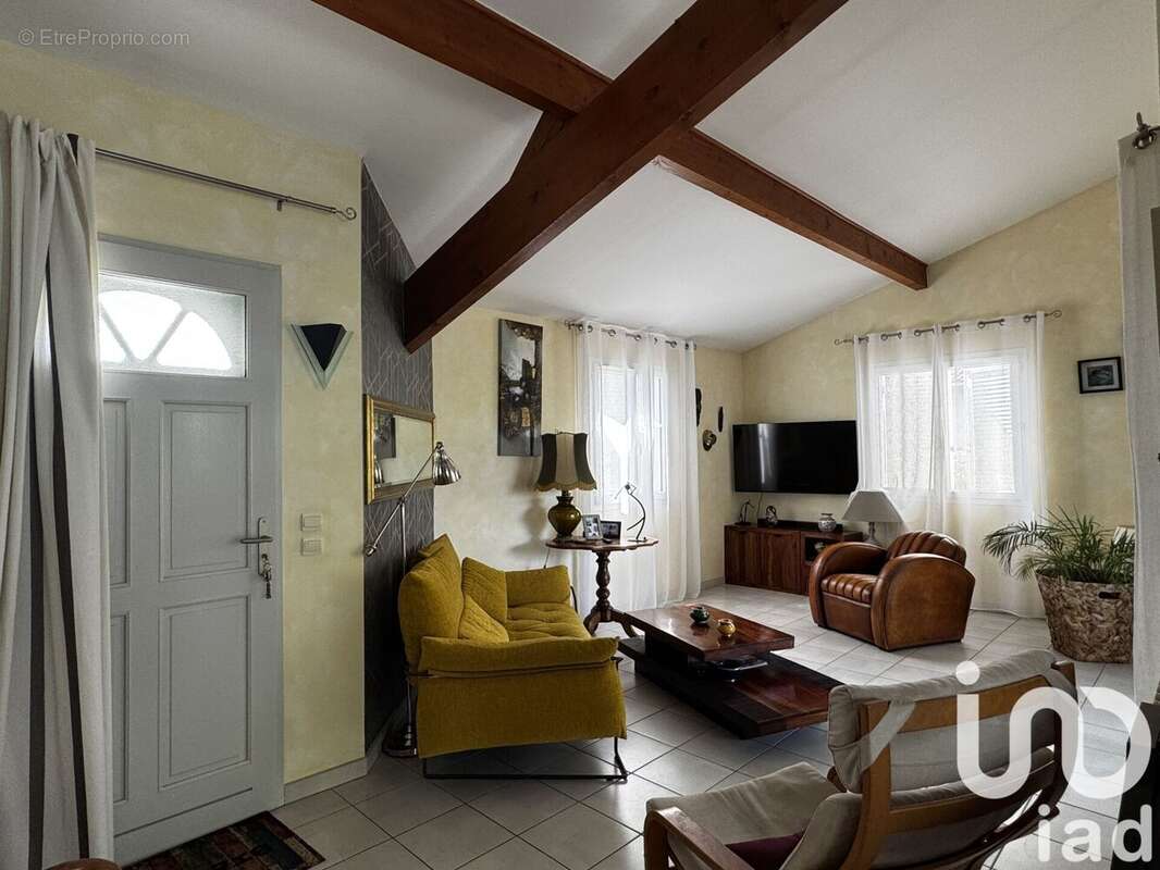 Photo 3 - Maison à MONTENDRE