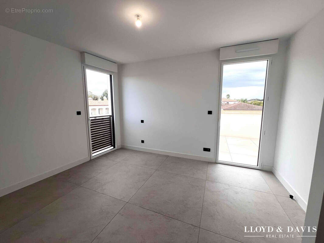 Appartement à CASTRIES