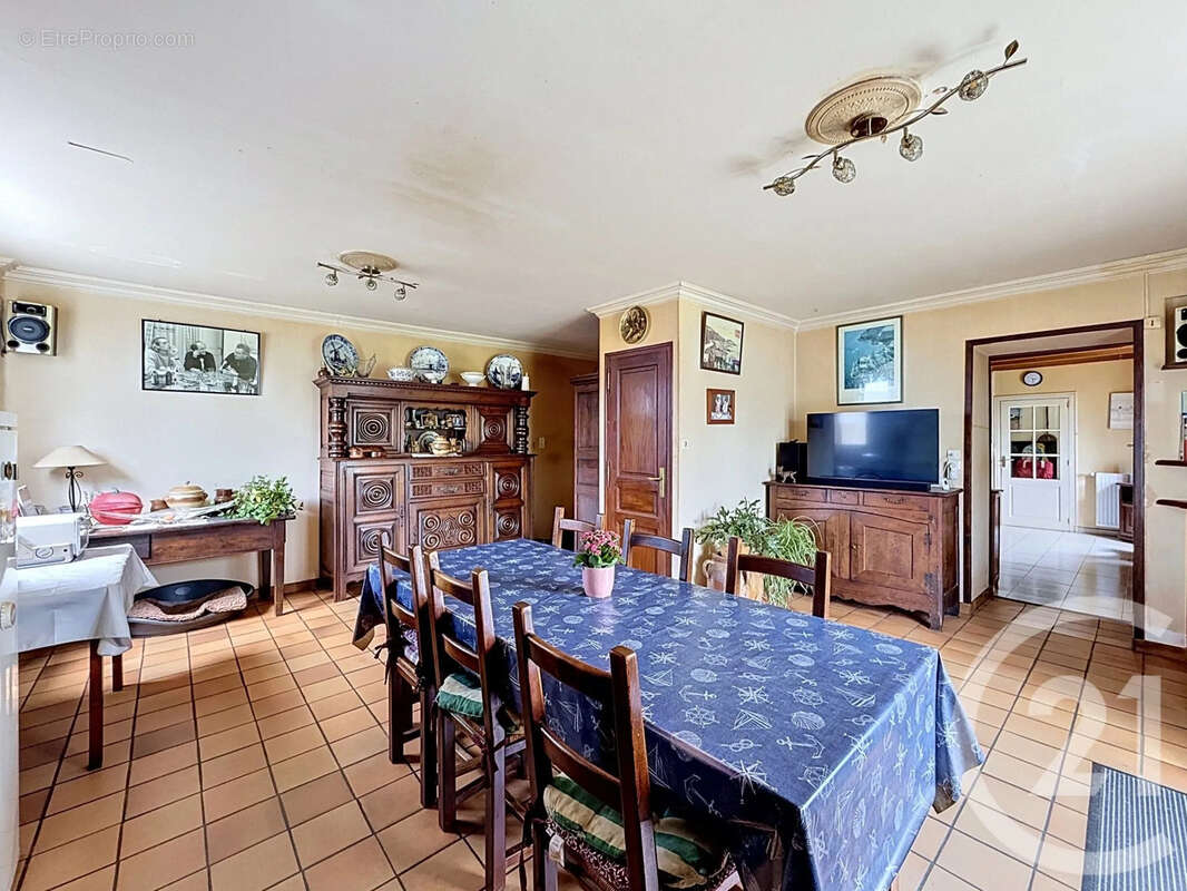 Maison à PLEVENON