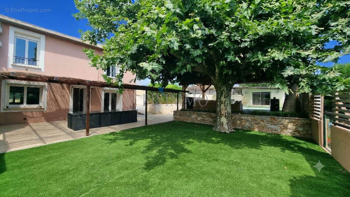 Maison à FREJUS
