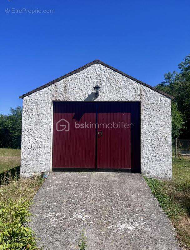 Chalet de 27 m² à Jaulnes - photo 6