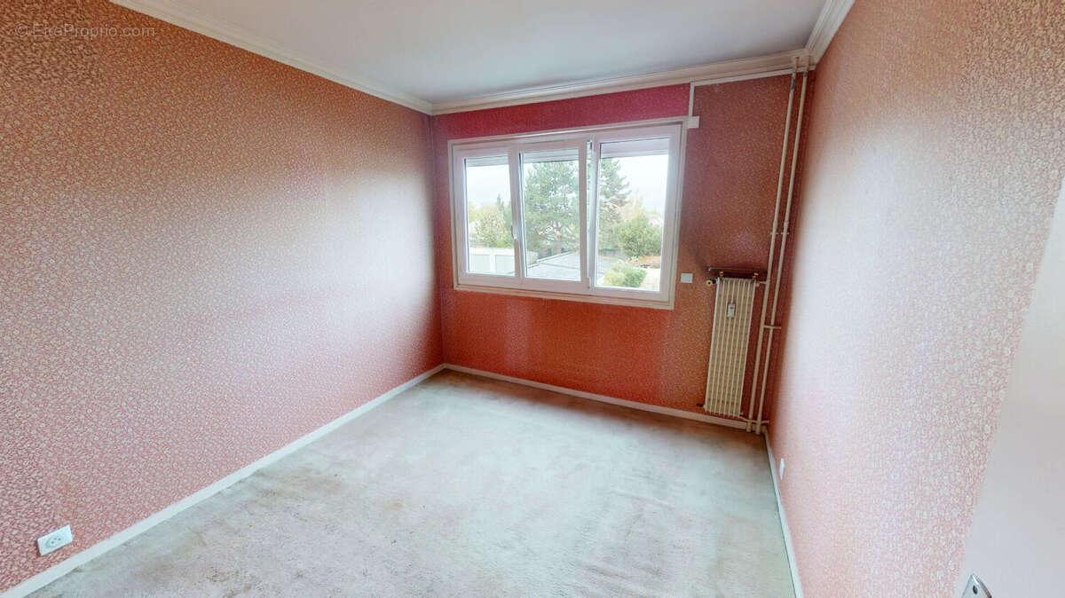 Appartement à MAINVILLIERS