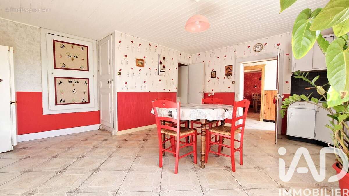 Maison 161 m² à Chambley-Bussieres  - photo 8