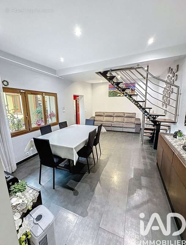 Photo 5 - Maison à IVRY-SUR-SEINE