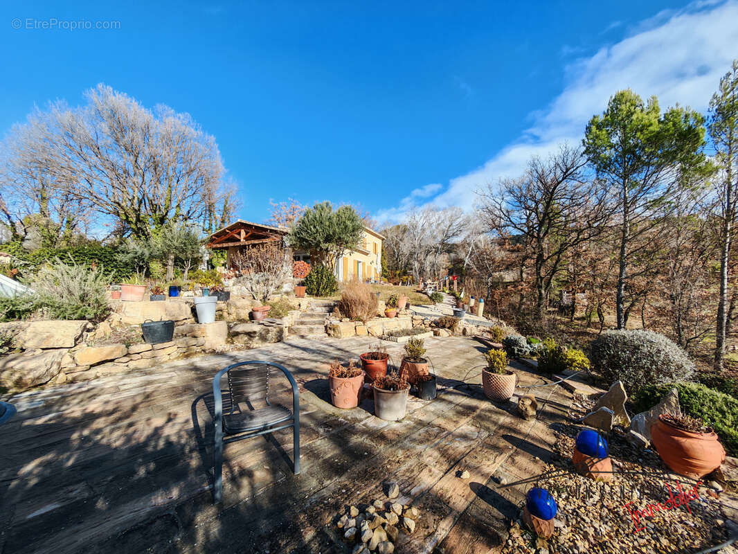 Maison à VAISON-LA-ROMAINE