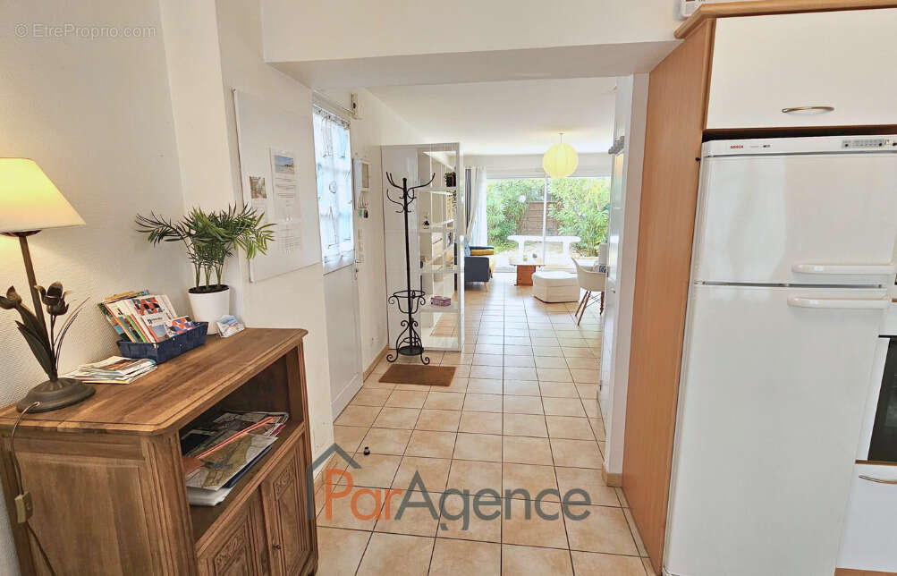 Maison à VAUX-SUR-MER