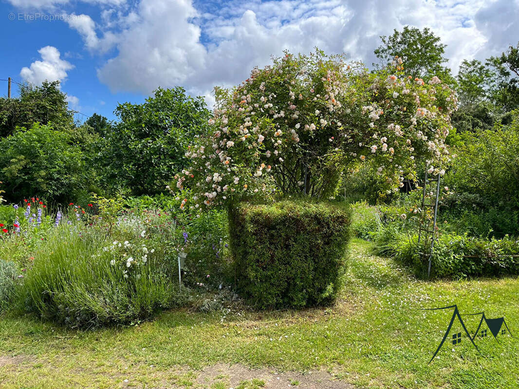 Maison à CHARENTON-DU-CHER