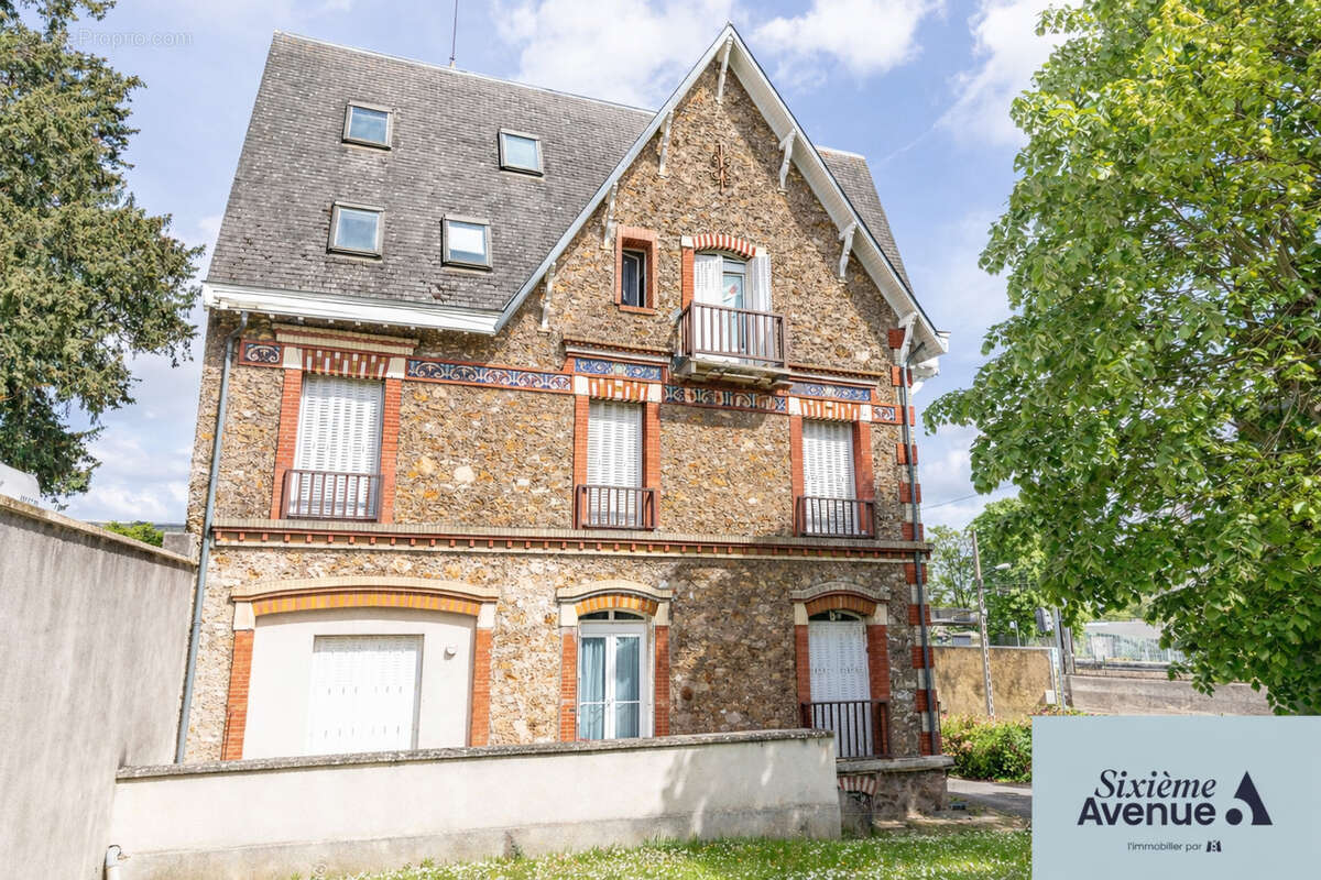 Appartement à SAVIGNY-SUR-ORGE
