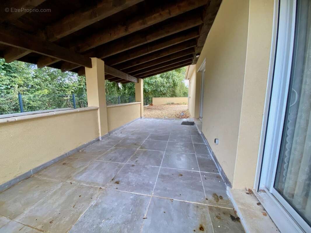 Nouveau pavillon près de Civray - photo 17