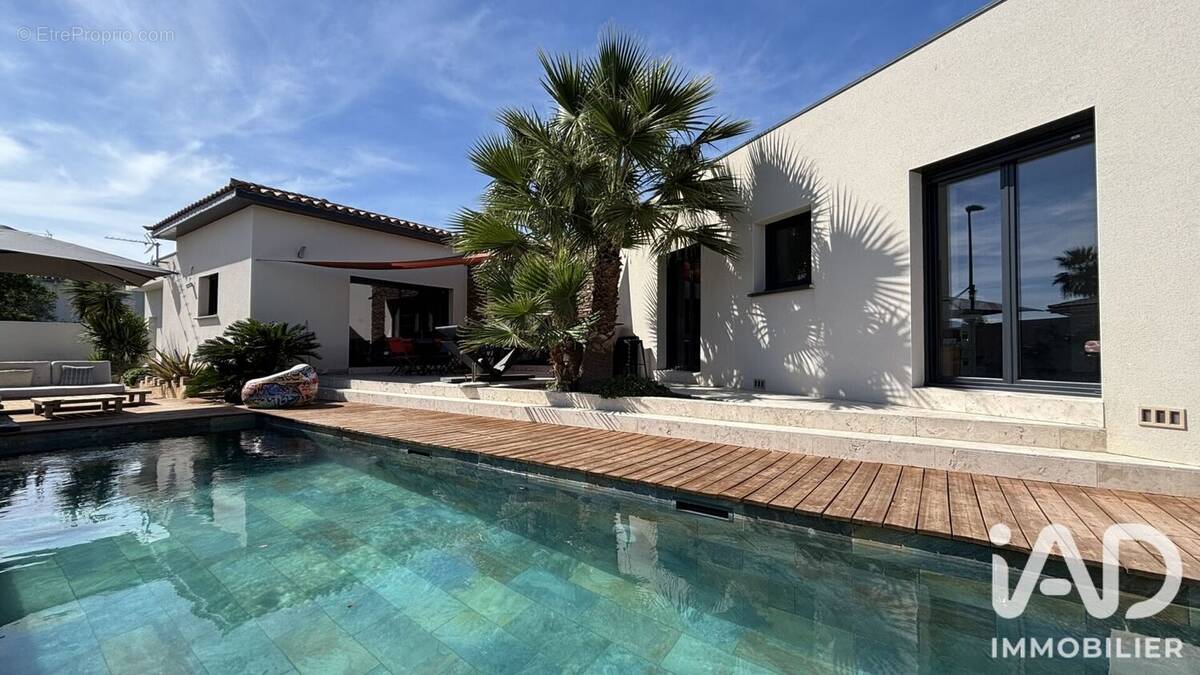 Photo 1 - Maison à SAINT-JEAN-LASSEILLE