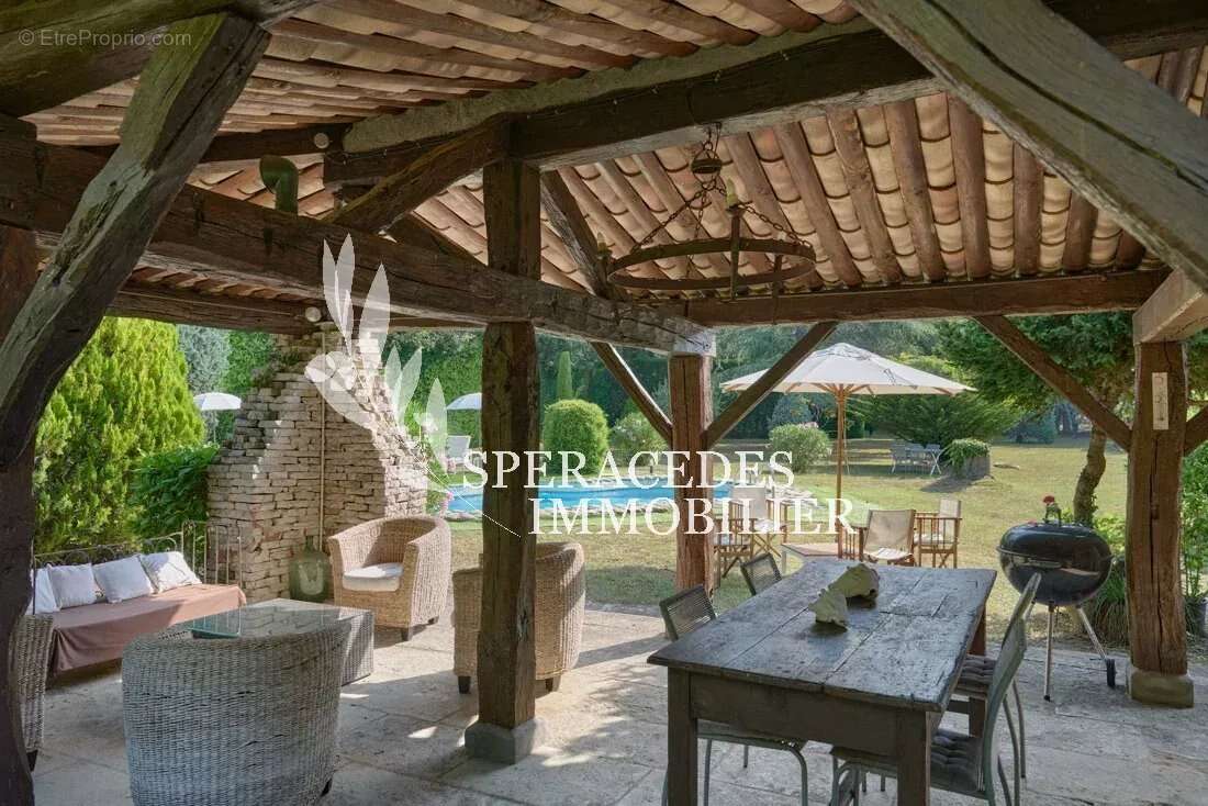 Maison à SAINT-VALLIER-DE-THIEY