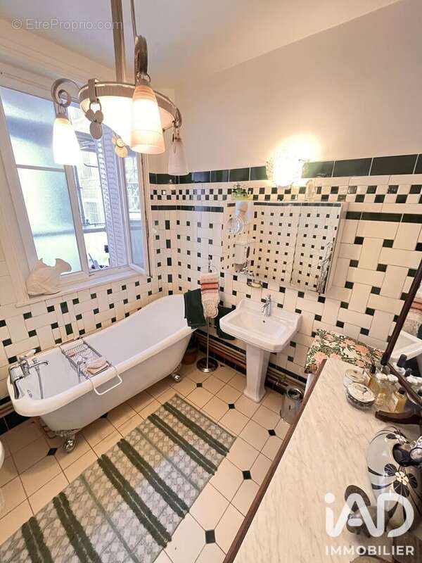 Photo 5 - Appartement à PARIS-18E