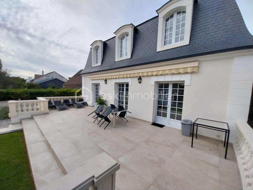 Maison 165 m² à Champs-Sur-Marne  - photo 15