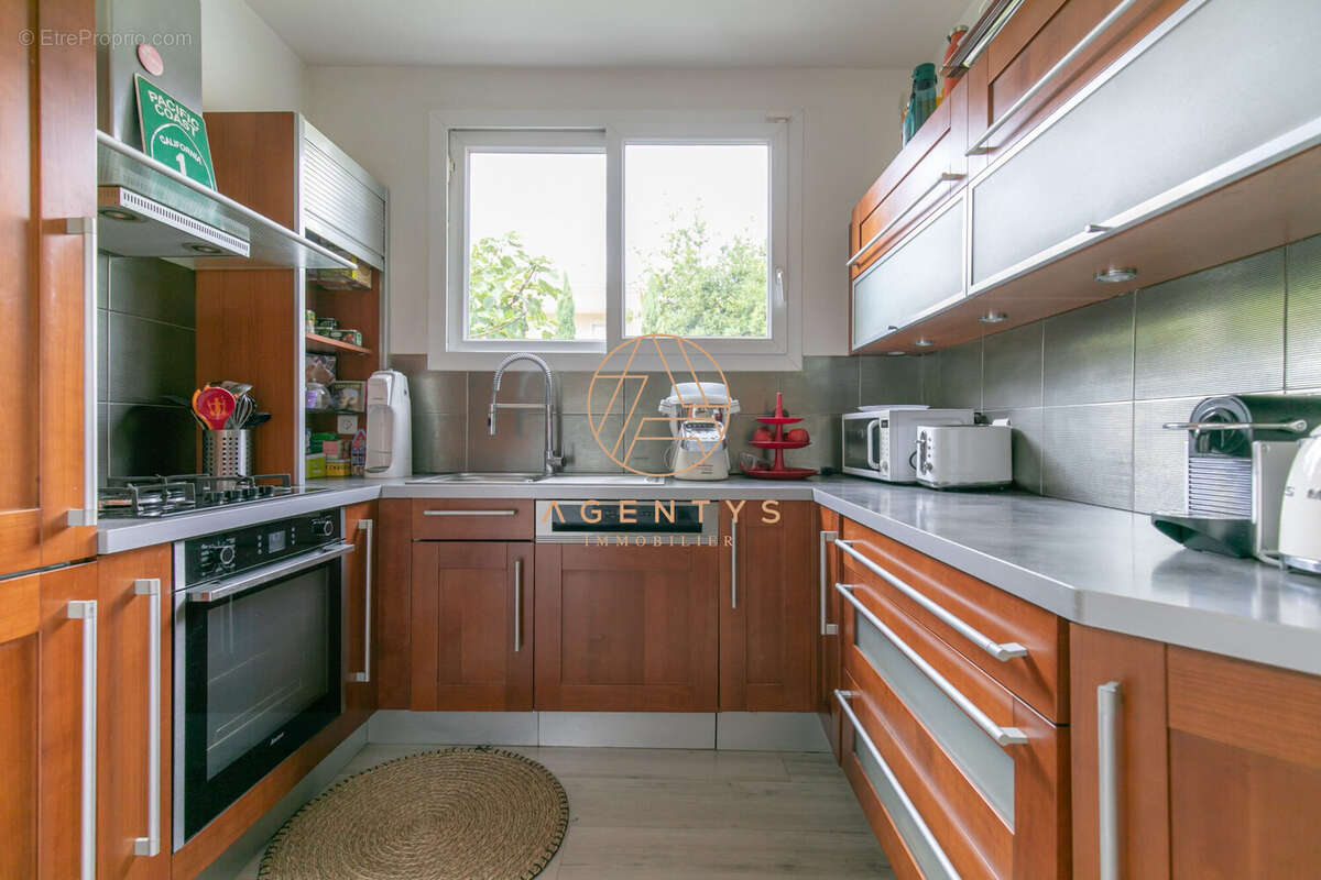 Maison à SAINT-MAUR-DES-FOSSES