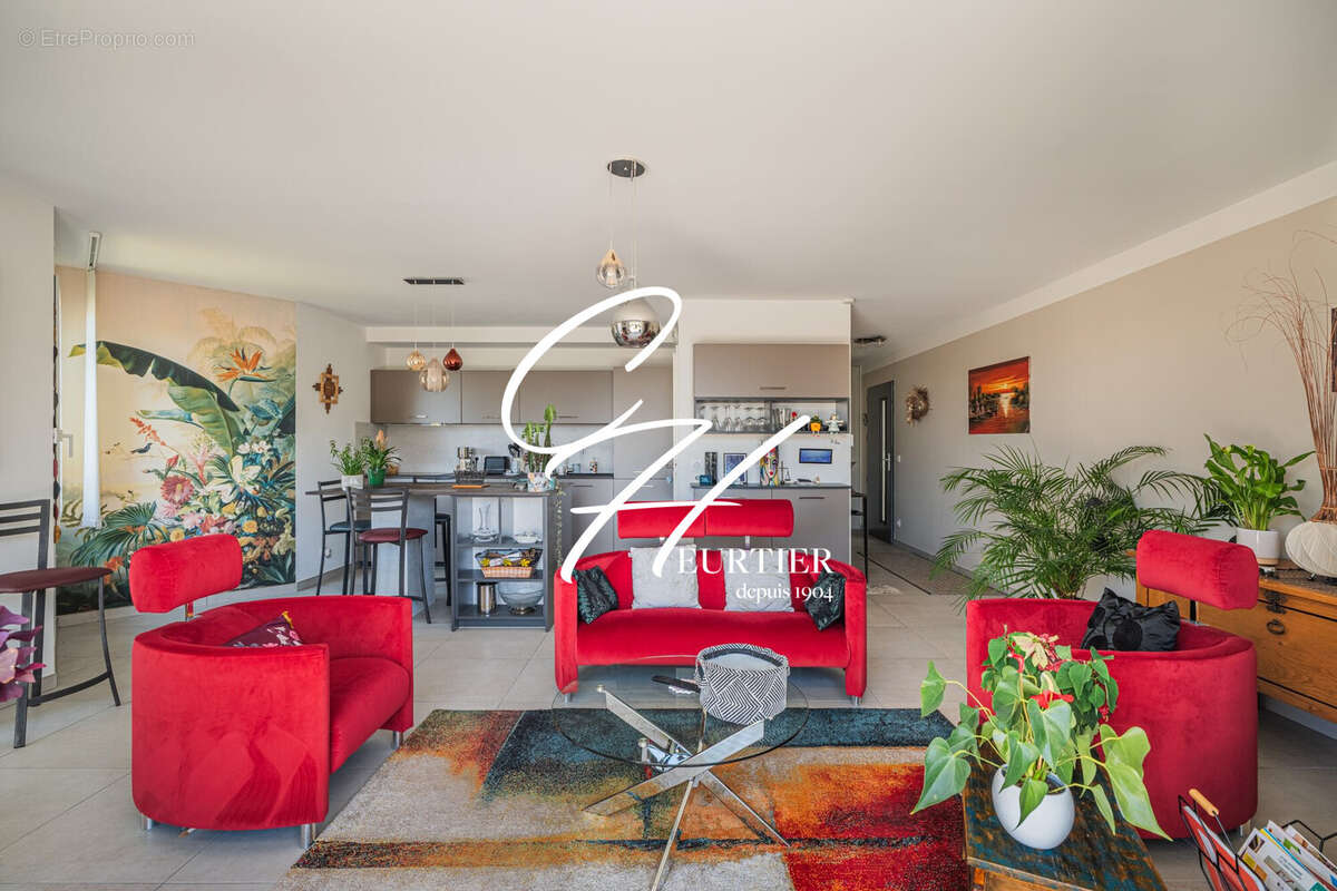 Appartement 74 m² à Voiron  - photo 6