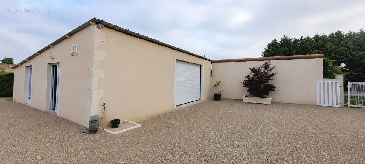 Maison à JARDRES