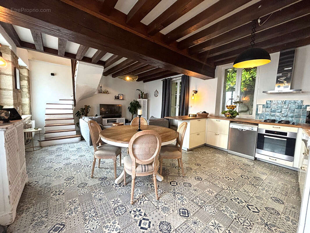 Maison à NEUILLY-EN-THELLE