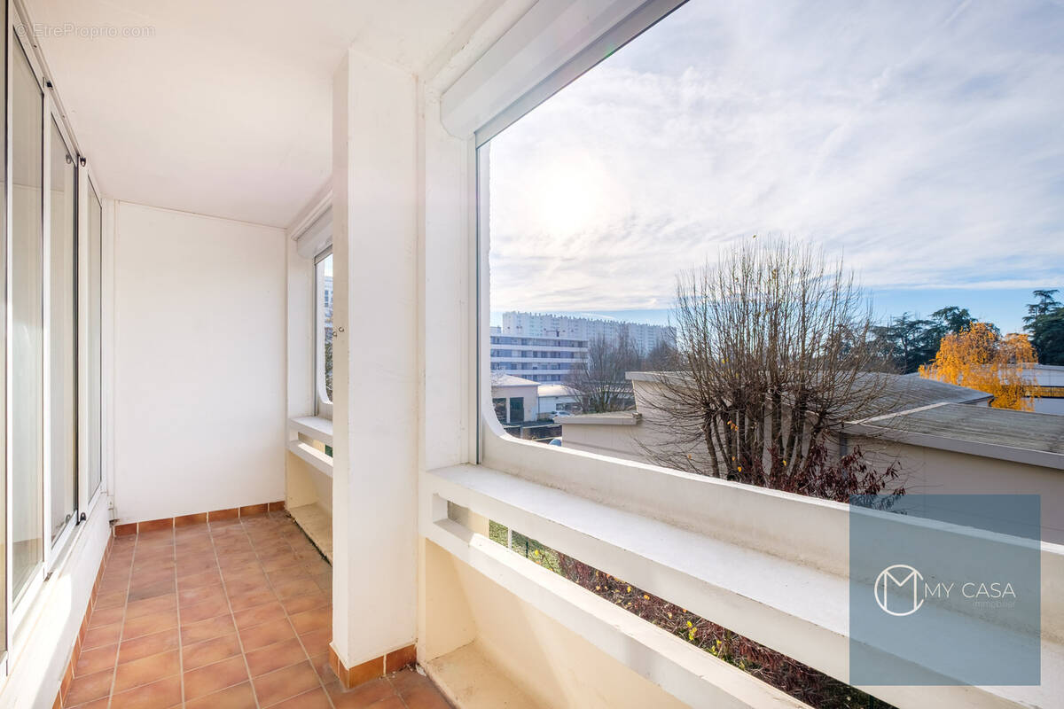 Appartement à LYON-9E
