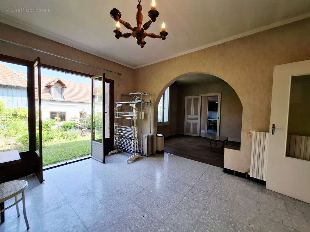 Maison à LUSIGNY-SUR-BARSE