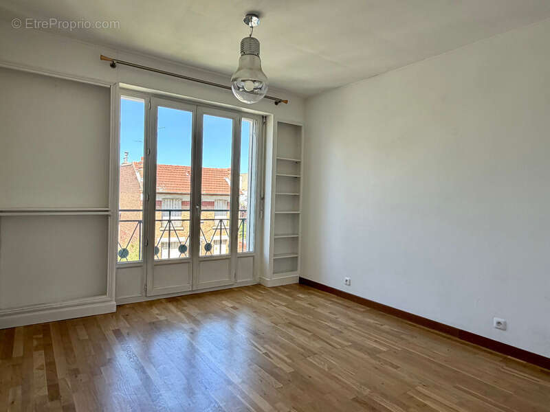 Appartement à COLOMBES