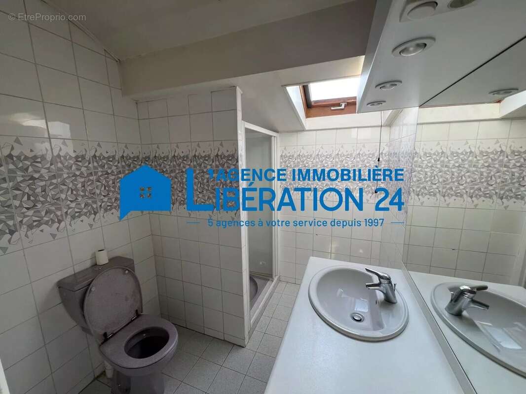 Appartement à UNIEUX