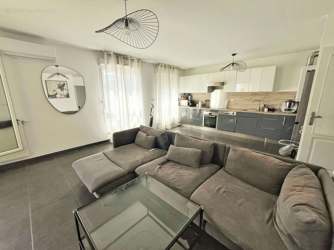 Appartement à LYON-9E