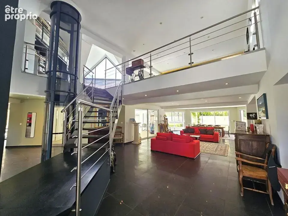 Maison 10 pièces 530 m² à vendre à Caen (14000) - photo 5