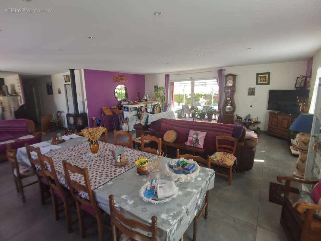 Maison à CHASSENEUIL-SUR-BONNIEURE