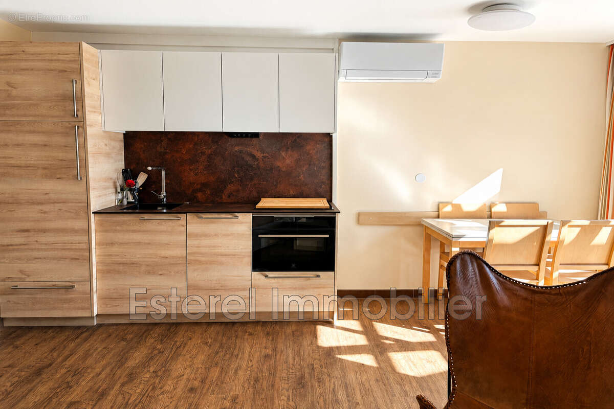 Appartement 44 m² à Saint-Raphael  - photo 3